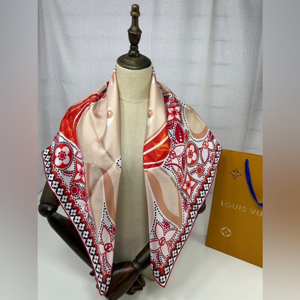 Louis Vuitton Logo Pattern Scarf - Picture 2 of 7